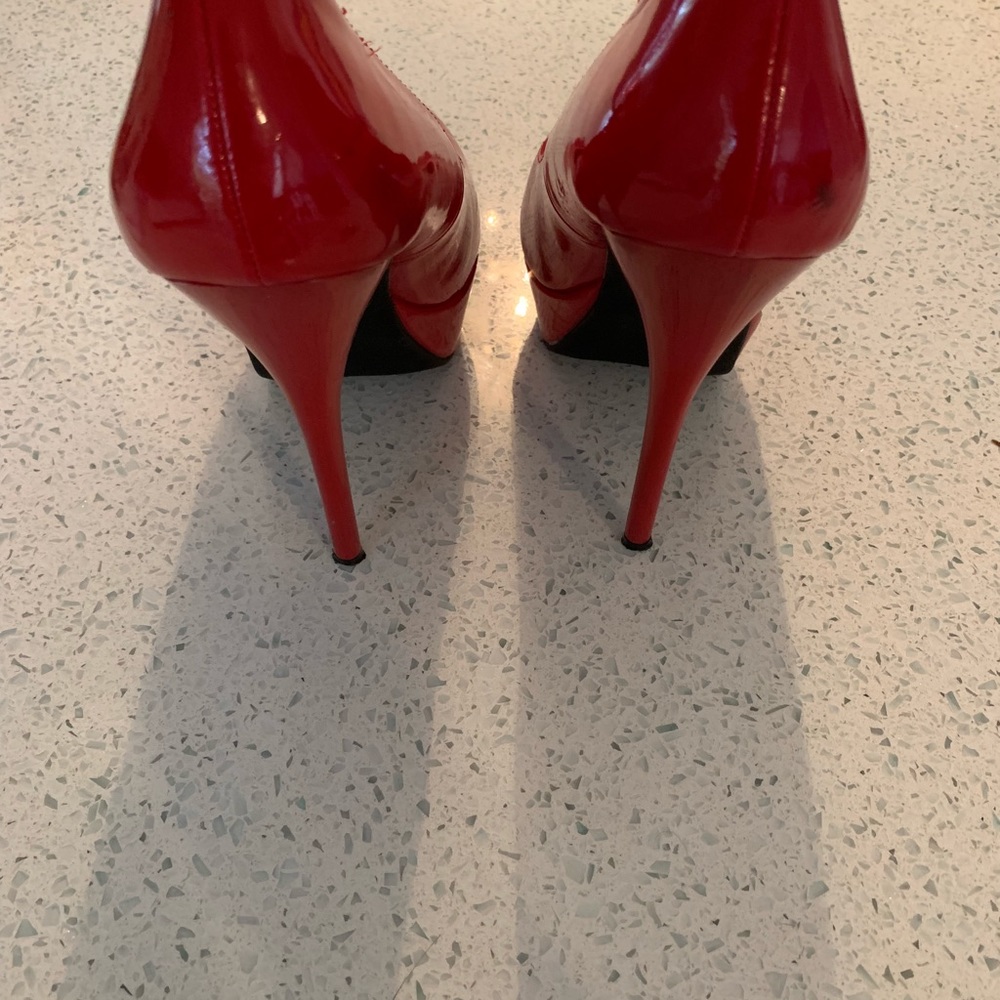 Bright red Heels - Picture 4 of 4